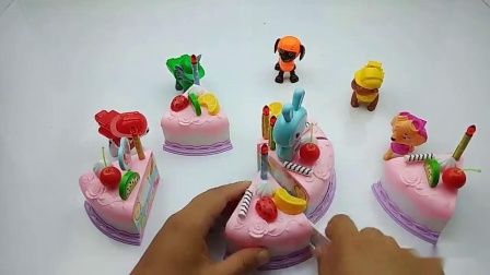 白骨说：汪汪队生日快乐，水果生日蛋糕切切乐玩具