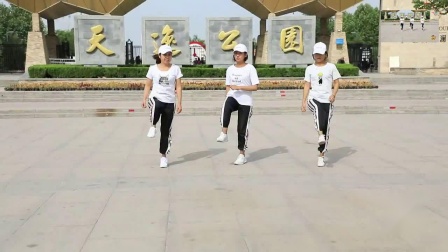 曳步舞基础步教学“单蛇步”如何学鬼步舞四个基本动作教材 怎样才能学好鬼步舞教学