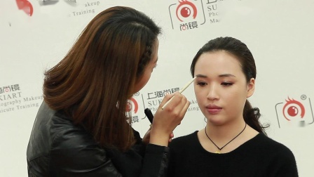 上海专业的化妆培训学校教你白领妆容怎么画
