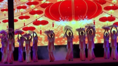雷美广场舞：百寿镇-青荷舞蹈队表演舞蹈-《幸福欢歌》