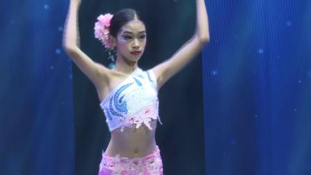 舞蹈世界海南总决赛---高新区丑小鸭艺术培训学校-陈瑜萱《月亮》-学演