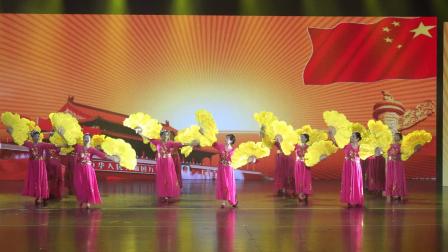 2021年海口市龙华区“舞·夕阳”广场舞大赛28海口市退休老干部歌舞协会三团《东方红》