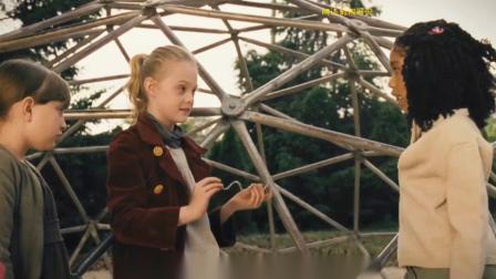 奇幻冒险片——《菲比梦游奇境》，小女孩演技太棒了
