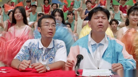 男子一百公尺的#激烈对决#，录影带揭晓最后胜利者