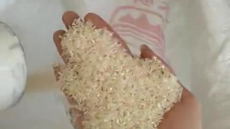 哈欧机械：看加工出来米质量！饶平县农机局领导莅临我厂碾米机用户评选成套碾米机设备