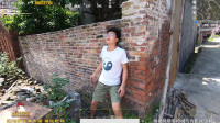 搞笑真人吃鸡游戏，空投变丧尸！