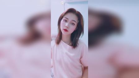 好像很久没有出现了 #代表你风格的自拍#