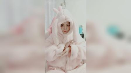 #代表你风格的自拍# 无厘头????