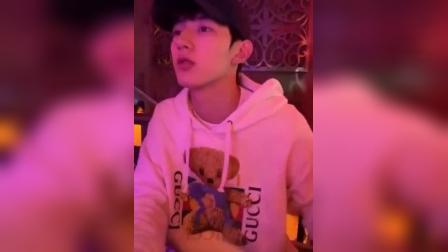 不要质疑前路，你要去的地方春暖花开 #代表你风格的自拍#