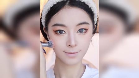 谁化妆了，我没画，我们公主的皮肤天生就这么清透无瑕